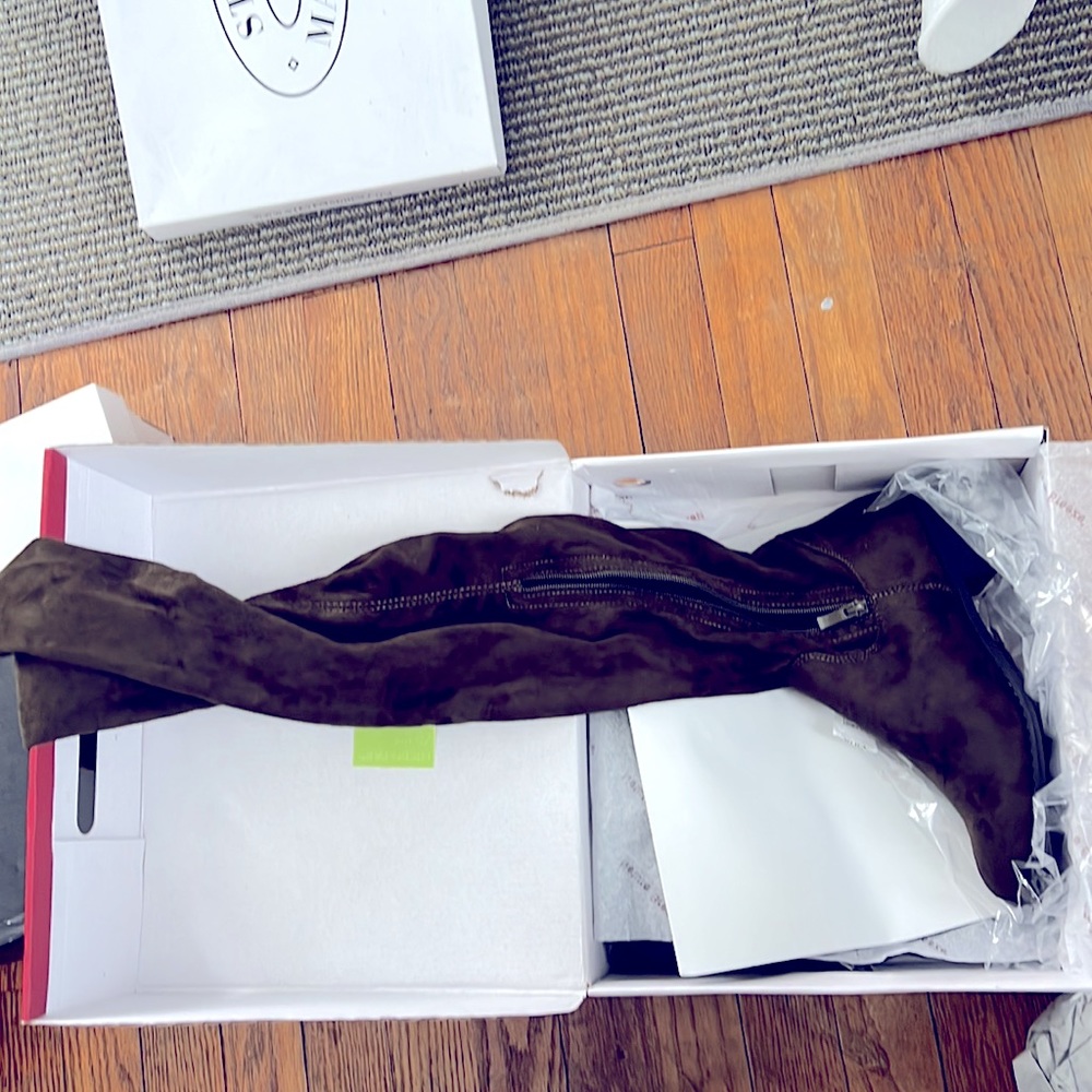 BRAND NEW Olive Green Thigh High Boots